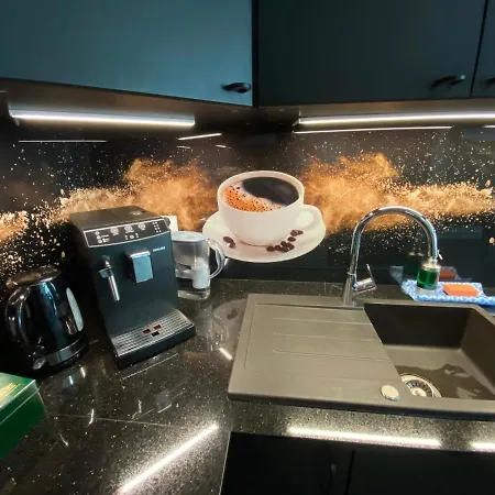 Magia Z Bezplatnym Parkingiem *