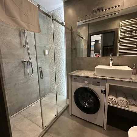 Magia Z Bezplatnym Parkingiem