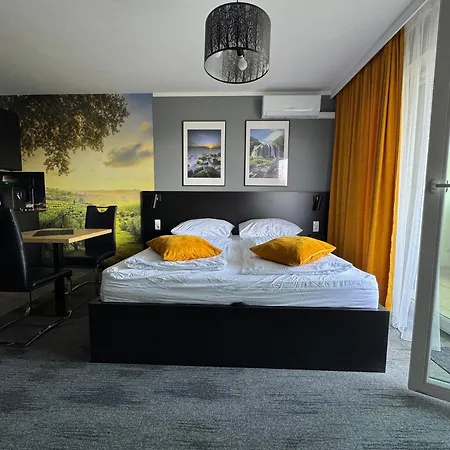 Magia Z Bezplatnym Parkingiem * رشيشوف