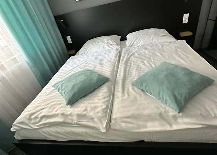 Magia Z Bezplatnym Parkingiem