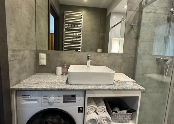 Magia Z Bezplatnym Parkingiem Rzeszów